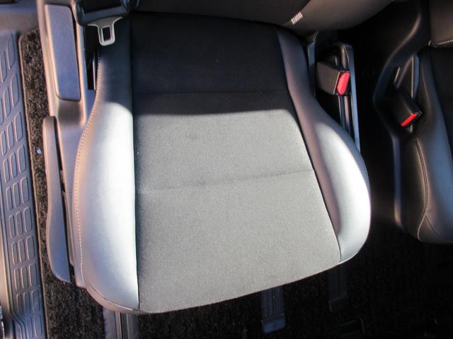 ノア ハイブリッドＳｉ　ダブルバイビー　クリアランスソナー　両側パワースライドドア　トヨタセーフティーセンス　クルーズコントロール　バックカメラ　純正ナビ　Ｂｌｕｅｔｏｏｔｈ　フルセグＴＶ　ハーフレザーシート　オートハイビーム　オートライト（43枚目）