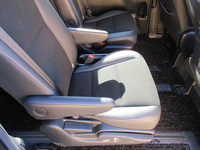 ノア ハイブリッドＳｉ　ダブルバイビー　クリアランスソナー　両側パワースライドドア　トヨタセーフティーセンス　クルーズコントロール　バックカメラ　純正ナビ　Ｂｌｕｅｔｏｏｔｈ　フルセグＴＶ　ハーフレザーシート　オートハイビーム　オートライト（44枚目）