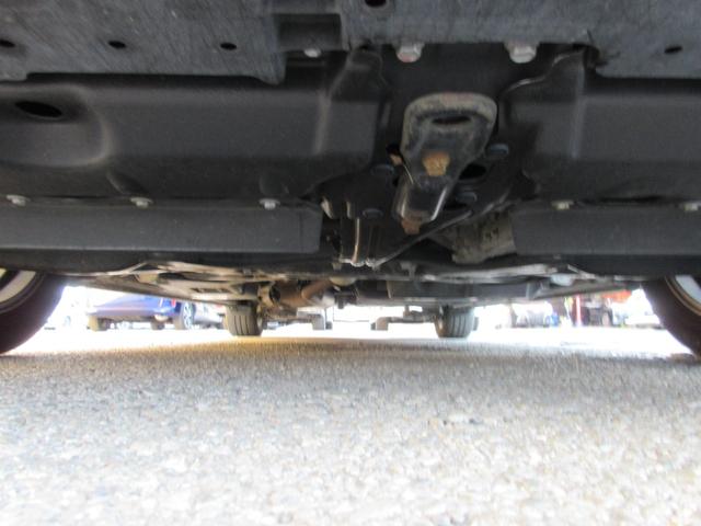 ノア ハイブリッドＳｉ　ダブルバイビー　クリアランスソナー　両側パワースライドドア　トヨタセーフティーセンス　クルーズコントロール　バックカメラ　純正ナビ　Ｂｌｕｅｔｏｏｔｈ　フルセグＴＶ　ハーフレザーシート　オートハイビーム　オートライト（74枚目）