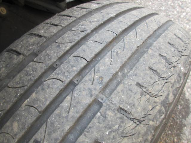 ヴォクシー ＺＳ　煌ＩＩ　後席フリップダウンモニター　両側パワースライドドア　クリアランスソナー　バックカメラ　純正ナビ　Ｂｌｕｅｔｏｏｔｈ　オートライト　オートハイビーム　ＬＥＤヘッドライト　フロントドライブレコーダー（19枚目）