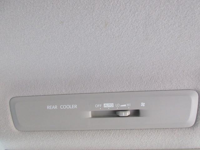 ヴォクシー ＺＳ　煌ＩＩ　後席フリップダウンモニター　両側パワースライドドア　クリアランスソナー　バックカメラ　純正ナビ　Ｂｌｕｅｔｏｏｔｈ　オートライト　オートハイビーム　ＬＥＤヘッドライト　フロントドライブレコーダー（21枚目）