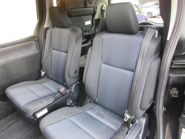 ヴォクシー ＺＳ　煌ＩＩ　後席フリップダウンモニター　両側パワースライドドア　クリアランスソナー　バックカメラ　純正ナビ　Ｂｌｕｅｔｏｏｔｈ　オートライト　オートハイビーム　ＬＥＤヘッドライト　フロントドライブレコーダー（46枚目）