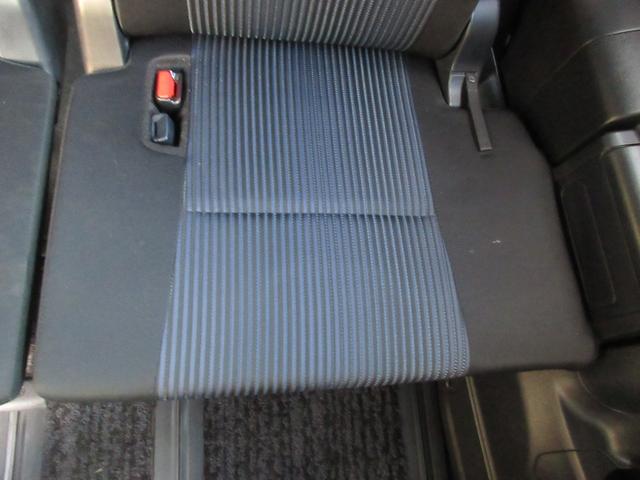 ヴォクシー ＺＳ　煌ＩＩ　後席フリップダウンモニター　両側パワースライドドア　クリアランスソナー　バックカメラ　純正ナビ　Ｂｌｕｅｔｏｏｔｈ　オートライト　オートハイビーム　ＬＥＤヘッドライト　フロントドライブレコーダー（55枚目）