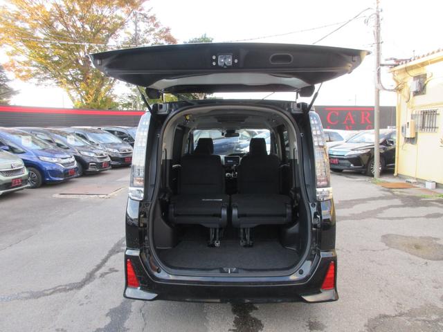 ヴォクシー ＺＳ　煌ＩＩ　後席フリップダウンモニター　両側パワースライドドア　クリアランスソナー　バックカメラ　純正ナビ　Ｂｌｕｅｔｏｏｔｈ　オートライト　オートハイビーム　ＬＥＤヘッドライト　フロントドライブレコーダー（69枚目）