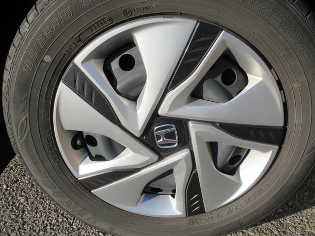 フリードハイブリッド ハイブリッド・Ｇホンダセンシング　ホンダセンシング　クリアランスソナー　レーダークルーズコントロール　両側パワースライドドア　純正ナビ　Ｂｌｕｅｔｏｏｔｈ　フルセグＴＶ　バックカメラ　シートヒーター　ＬＥＤヘッドライト　オートライト（16枚目）