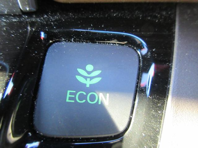 フリードハイブリッド ハイブリッド・Ｇホンダセンシング　ホンダセンシング　クリアランスソナー　レーダークルーズコントロール　両側パワースライドドア　純正ナビ　Ｂｌｕｅｔｏｏｔｈ　フルセグＴＶ　バックカメラ　シートヒーター　ＬＥＤヘッドライト　オートライト（28枚目）