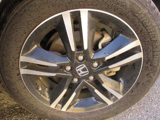 オデッセイハイブリッド ハイブリッドアブソルート・ホンダセンシングＥＸパック　後席フリップダウンモニター　ホンダセンシング　バックカメラ　レーダークルーズコントロール　両側パワースライドドア　純正ナビ　Ｂｌｕｅｔｏｏｔｈ　フルセグＴＶ　ＬＥＤヘッドライト　オートライト　ＥＴＣ（18枚目）