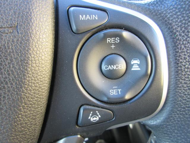 フリードハイブリッド ハイブリッド・ＥＸ　ホンダセンシング　レーダークルーズコントロール　両側パワースライドドア　純正ナビ　Ｂｌｕｅｔｏｏｔｈ　フルセグＴＶ　シートヒーター　ハーフレザーシート　フロントドライブレコーダー　ＬＥＤヘッドライト（10枚目）