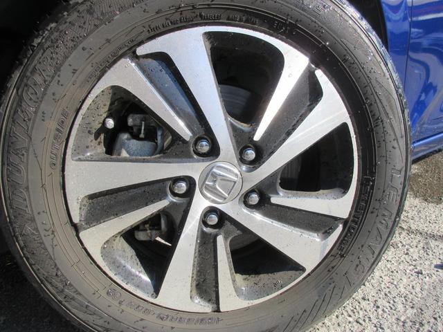 フリードハイブリッド ハイブリッド・ＥＸ　ホンダセンシング　レーダークルーズコントロール　両側パワースライドドア　純正ナビ　Ｂｌｕｅｔｏｏｔｈ　フルセグＴＶ　シートヒーター　ハーフレザーシート　フロントドライブレコーダー　ＬＥＤヘッドライト（15枚目）