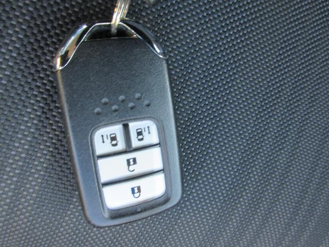 フリードハイブリッド ハイブリッド・ＥＸ　ホンダセンシング　レーダークルーズコントロール　両側パワースライドドア　純正ナビ　Ｂｌｕｅｔｏｏｔｈ　フルセグＴＶ　シートヒーター　ハーフレザーシート　フロントドライブレコーダー　ＬＥＤヘッドライト（27枚目）