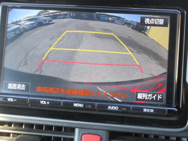 エスクァイア ハイブリッドＧｉ　ブラックテーラード　クルーズコントロール　両側パワースライドドア　トヨタセーフティーセンス　バックカメラ　純正ナビ　Ｂｌｕｅｔｏｏｔｈ　フルセグＴｖ　シートヒーター　レザーシート　ＬＥＤヘッドライト　オートライト　ＥＴＣ（5枚目）