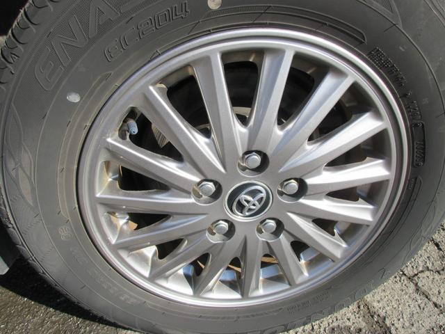 エスクァイア ハイブリッドＧｉ　ブラックテーラード　クルーズコントロール　両側パワースライドドア　トヨタセーフティーセンス　バックカメラ　純正ナビ　Ｂｌｕｅｔｏｏｔｈ　フルセグＴｖ　シートヒーター　レザーシート　ＬＥＤヘッドライト　オートライト　ＥＴＣ（16枚目）