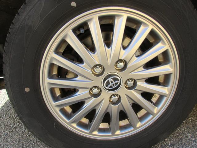 エスクァイア ハイブリッドＧｉ　ブラックテーラード　クルーズコントロール　両側パワースライドドア　トヨタセーフティーセンス　バックカメラ　純正ナビ　Ｂｌｕｅｔｏｏｔｈ　フルセグＴｖ　シートヒーター　レザーシート　ＬＥＤヘッドライト　オートライト　ＥＴＣ（17枚目）