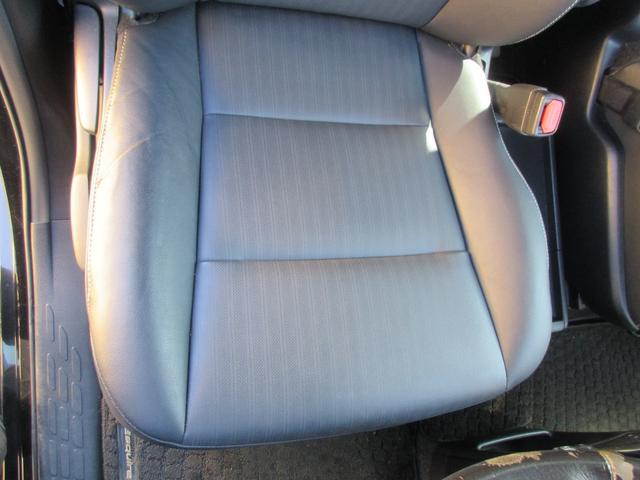 エスクァイア ハイブリッドＧｉ　ブラックテーラード　クルーズコントロール　両側パワースライドドア　トヨタセーフティーセンス　バックカメラ　純正ナビ　Ｂｌｕｅｔｏｏｔｈ　フルセグＴｖ　シートヒーター　レザーシート　ＬＥＤヘッドライト　オートライト　ＥＴＣ（36枚目）