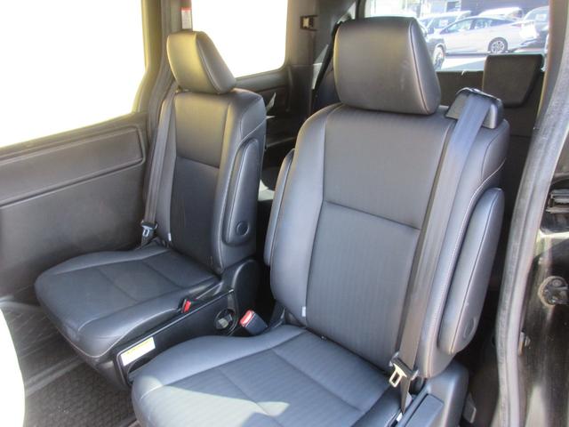 エスクァイア ハイブリッドＧｉ　ブラックテーラード　クルーズコントロール　両側パワースライドドア　トヨタセーフティーセンス　バックカメラ　純正ナビ　Ｂｌｕｅｔｏｏｔｈ　フルセグＴｖ　シートヒーター　レザーシート　ＬＥＤヘッドライト　オートライト　ＥＴＣ（46枚目）