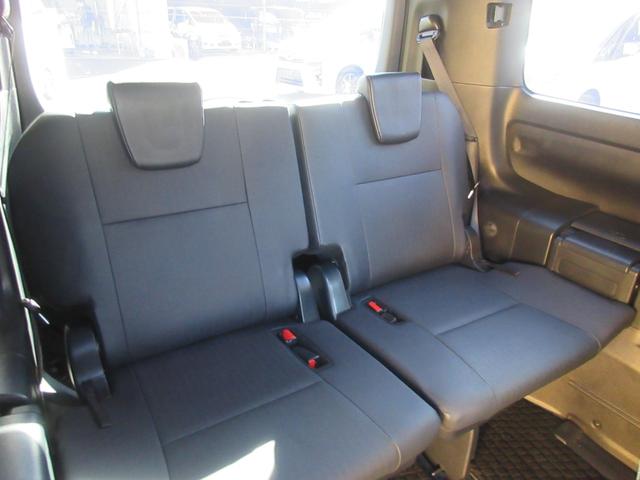 エスクァイア ハイブリッドＧｉ　ブラックテーラード　クルーズコントロール　両側パワースライドドア　トヨタセーフティーセンス　バックカメラ　純正ナビ　Ｂｌｕｅｔｏｏｔｈ　フルセグＴｖ　シートヒーター　レザーシート　ＬＥＤヘッドライト　オートライト　ＥＴＣ（50枚目）