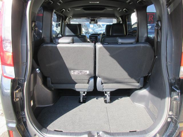 エスクァイア ハイブリッドＧｉ　ブラックテーラード　クルーズコントロール　両側パワースライドドア　トヨタセーフティーセンス　バックカメラ　純正ナビ　Ｂｌｕｅｔｏｏｔｈ　フルセグＴｖ　シートヒーター　レザーシート　ＬＥＤヘッドライト　オートライト　ＥＴＣ（58枚目）