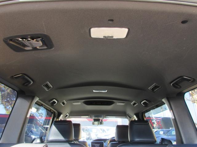 エスクァイア ハイブリッドＧｉ　ブラックテーラード　クルーズコントロール　両側パワースライドドア　トヨタセーフティーセンス　バックカメラ　純正ナビ　Ｂｌｕｅｔｏｏｔｈ　フルセグＴｖ　シートヒーター　レザーシート　ＬＥＤヘッドライト　オートライト　ＥＴＣ（59枚目）