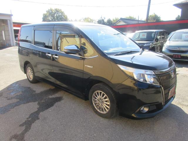 エスクァイア ハイブリッドＧｉ　ブラックテーラード　クルーズコントロール　両側パワースライドドア　トヨタセーフティーセンス　バックカメラ　純正ナビ　Ｂｌｕｅｔｏｏｔｈ　フルセグＴｖ　シートヒーター　レザーシート　ＬＥＤヘッドライト　オートライト　ＥＴＣ（63枚目）