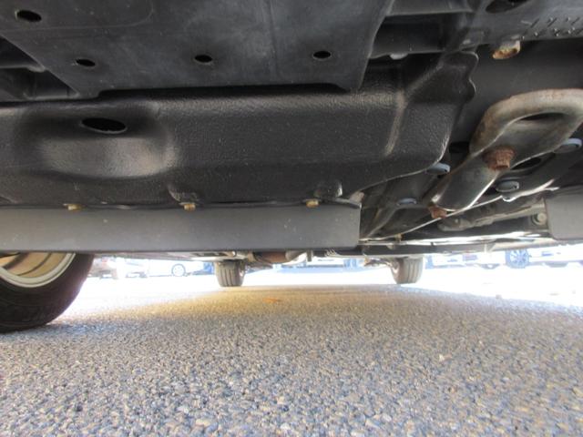 エスクァイア ハイブリッドＧｉ　ブラックテーラード　クルーズコントロール　両側パワースライドドア　トヨタセーフティーセンス　バックカメラ　純正ナビ　Ｂｌｕｅｔｏｏｔｈ　フルセグＴｖ　シートヒーター　レザーシート　ＬＥＤヘッドライト　オートライト　ＥＴＣ（73枚目）