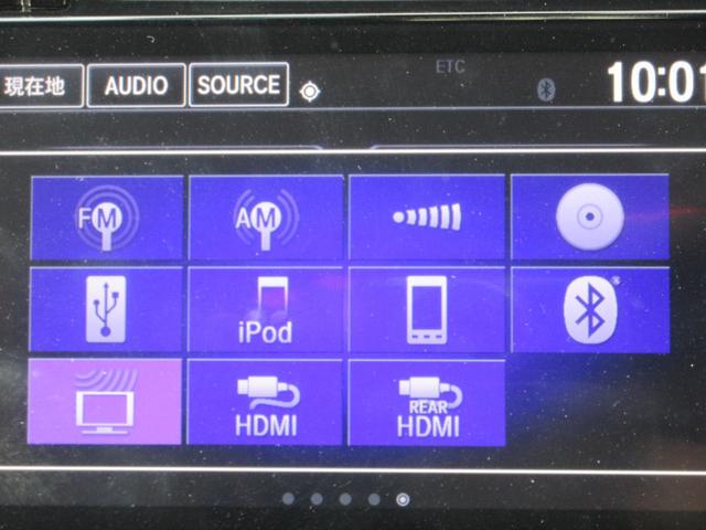 ステップワゴンスパーダ スパーダハイブリッド　Ｇ・ＥＸ　ホンダセンシング　後席フリップダウンモニター　ホンダセンシング　レーダークルーズコントロール　アラウンドビューモニター　純正ナビ　Ｂｌｕｅｔｏｏｔｈ　フルセグＴＶ　両側パワースライドドア　シートヒーター　オートライト（4枚目）