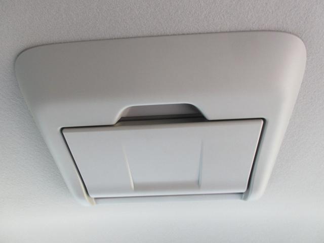 ステップワゴンスパーダ スパーダハイブリッド　Ｇ・ＥＸ　ホンダセンシング　後席フリップダウンモニター　ホンダセンシング　レーダークルーズコントロール　アラウンドビューモニター　純正ナビ　Ｂｌｕｅｔｏｏｔｈ　フルセグＴＶ　両側パワースライドドア　シートヒーター　オートライト（6枚目）