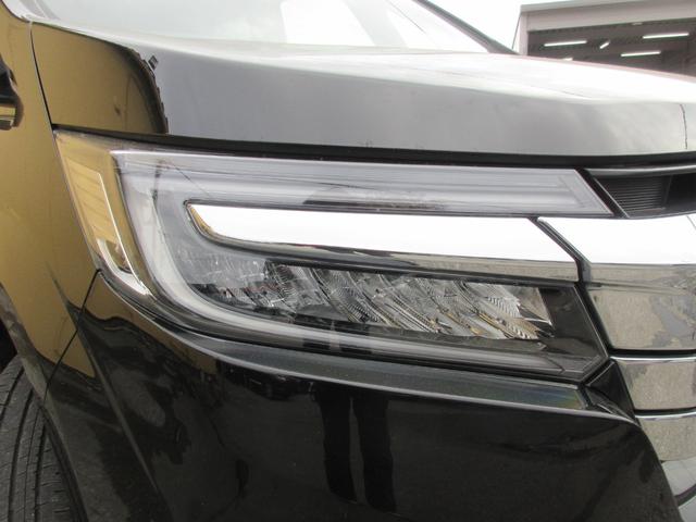 ステップワゴンスパーダ スパーダハイブリッド　Ｇ・ＥＸ　ホンダセンシング　後席フリップダウンモニター　ホンダセンシング　レーダークルーズコントロール　アラウンドビューモニター　純正ナビ　Ｂｌｕｅｔｏｏｔｈ　フルセグＴＶ　両側パワースライドドア　シートヒーター　オートライト（13枚目）