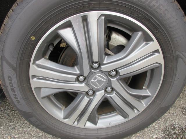 ステップワゴンスパーダ スパーダハイブリッド　Ｇ・ＥＸ　ホンダセンシング　後席フリップダウンモニター　ホンダセンシング　レーダークルーズコントロール　アラウンドビューモニター　純正ナビ　Ｂｌｕｅｔｏｏｔｈ　フルセグＴＶ　両側パワースライドドア　シートヒーター　オートライト（16枚目）