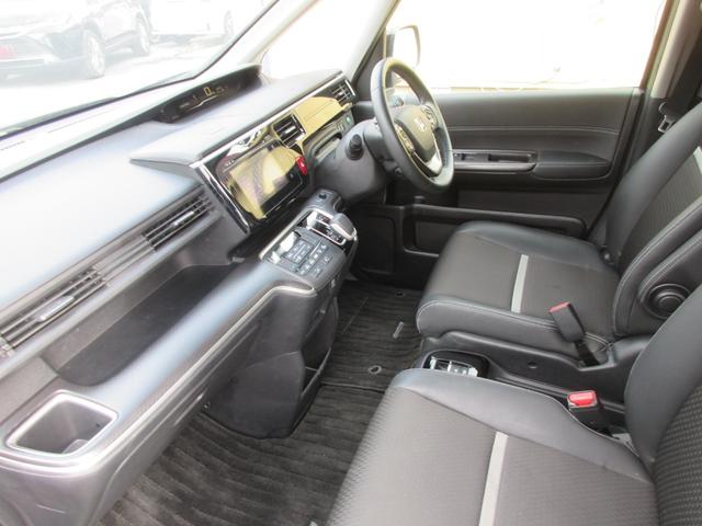 ステップワゴンスパーダ スパーダハイブリッド　Ｇ・ＥＸ　ホンダセンシング　後席フリップダウンモニター　ホンダセンシング　レーダークルーズコントロール　アラウンドビューモニター　純正ナビ　Ｂｌｕｅｔｏｏｔｈ　フルセグＴＶ　両側パワースライドドア　シートヒーター　オートライト（44枚目）