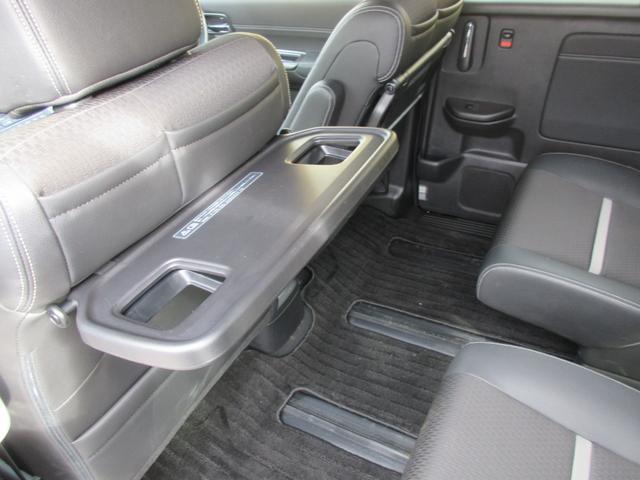 ステップワゴンスパーダ スパーダハイブリッド　Ｇ・ＥＸ　ホンダセンシング　後席フリップダウンモニター　ホンダセンシング　レーダークルーズコントロール　アラウンドビューモニター　純正ナビ　Ｂｌｕｅｔｏｏｔｈ　フルセグＴＶ　両側パワースライドドア　シートヒーター　オートライト（56枚目）