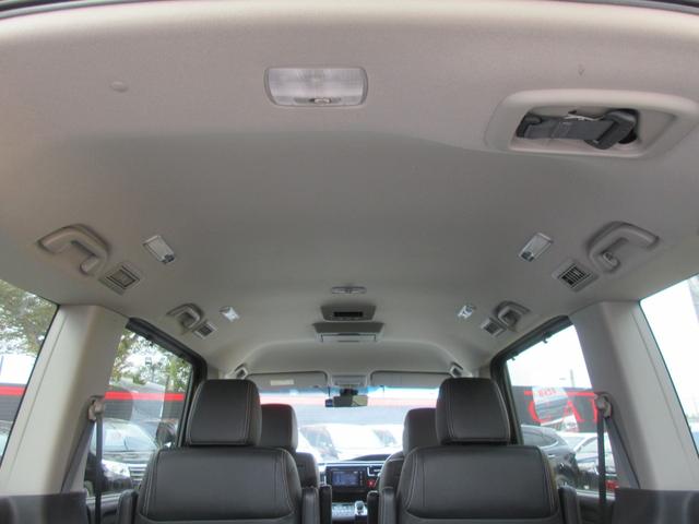 ステップワゴンスパーダ スパーダハイブリッド　Ｇ・ＥＸ　ホンダセンシング　後席フリップダウンモニター　ホンダセンシング　レーダークルーズコントロール　アラウンドビューモニター　純正ナビ　Ｂｌｕｅｔｏｏｔｈ　フルセグＴＶ　両側パワースライドドア　シートヒーター　オートライト（66枚目）