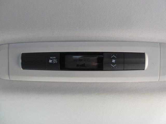 オデッセイ アブソルート　後席フリップダウンモニター　ホンダセンシング　レーダークルーズコントロール　両側パワースライドドア　バックカメラ　ケンウッドメモリーナビ　Ｂｌｕｅｔｏｏｔｈ　アイドリングストップ　ＬＥＤヘッドライト（20枚目）