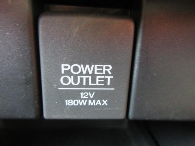 オデッセイ アブソルート　後席フリップダウンモニター　ホンダセンシング　レーダークルーズコントロール　両側パワースライドドア　バックカメラ　ケンウッドメモリーナビ　Ｂｌｕｅｔｏｏｔｈ　アイドリングストップ　ＬＥＤヘッドライト（30枚目）