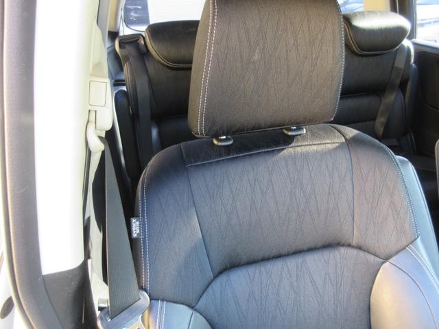 オデッセイ アブソルート　後席フリップダウンモニター　ホンダセンシング　レーダークルーズコントロール　両側パワースライドドア　バックカメラ　ケンウッドメモリーナビ　Ｂｌｕｅｔｏｏｔｈ　アイドリングストップ　ＬＥＤヘッドライト（37枚目）