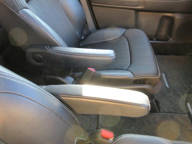 オデッセイ アブソルート　後席フリップダウンモニター　ホンダセンシング　レーダークルーズコントロール　両側パワースライドドア　バックカメラ　ケンウッドメモリーナビ　Ｂｌｕｅｔｏｏｔｈ　アイドリングストップ　ＬＥＤヘッドライト（39枚目）