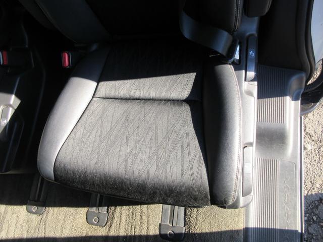 オデッセイ アブソルート　後席フリップダウンモニター　ホンダセンシング　レーダークルーズコントロール　両側パワースライドドア　バックカメラ　ケンウッドメモリーナビ　Ｂｌｕｅｔｏｏｔｈ　アイドリングストップ　ＬＥＤヘッドライト（49枚目）