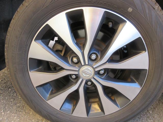 セレナ ハイウェイスター　ＶセレクションＩＩ　エマージェンシーブレーキ　アラウンドビューモニター　両側パワースライドドア　純正ナビ　Ｂｌｕｅｔｏｏｔｈ　フルセグＴＶ　クリアランスソナー　クルーズコントロール　ＬＥＤヘッドライト　オートライト（17枚目）