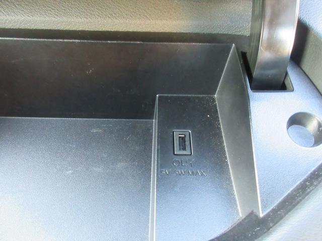 セレナ ハイウェイスター　ＶセレクションＩＩ　エマージェンシーブレーキ　アラウンドビューモニター　両側パワースライドドア　純正ナビ　Ｂｌｕｅｔｏｏｔｈ　フルセグＴＶ　クリアランスソナー　クルーズコントロール　ＬＥＤヘッドライト　オートライト（32枚目）