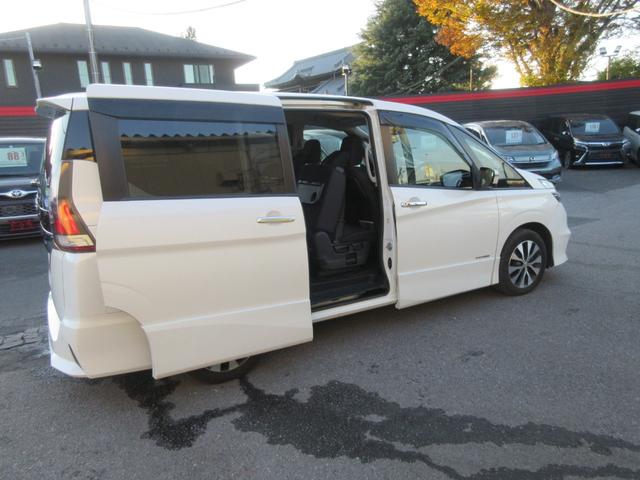 セレナ ハイウェイスター　ＶセレクションＩＩ　エマージェンシーブレーキ　アラウンドビューモニター　両側パワースライドドア　純正ナビ　Ｂｌｕｅｔｏｏｔｈ　フルセグＴＶ　クリアランスソナー　クルーズコントロール　ＬＥＤヘッドライト　オートライト（68枚目）