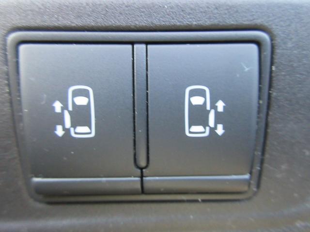 セレナ e-パワー ハイウェイスターV エマージェンシーブレーキ 両側パワースライドドア クルーズコントロール クリアランスソナー アラウンドビューモニター 純正ナビ Bluetooth フルセグTV LEDヘッドライト オートライト(9枚目)