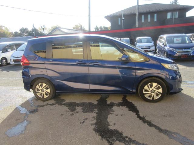 フリードハイブリッド ハイブリッド・Ｇホンダセンシング　ホンダセンシング　レーダークルーズコントロール　両側パワースライドドア　バックカメラ　純正メモリーナビ　Ｂｌｕｅｔｏｏｔｈ　フルセグＴＶ　ＬＥＤヘッドライト　オートライト　フロントドラレコ　ＥＴＣ（70枚目）