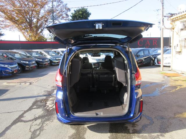 フリードハイブリッド ハイブリッド・Ｇホンダセンシング　ホンダセンシング　レーダークルーズコントロール　両側パワースライドドア　バックカメラ　純正メモリーナビ　Ｂｌｕｅｔｏｏｔｈ　フルセグＴＶ　ＬＥＤヘッドライト　オートライト　フロントドラレコ　ＥＴＣ（74枚目）