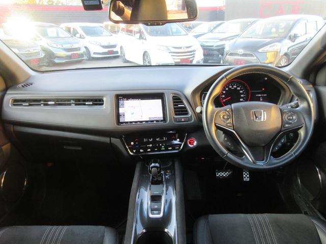 ヴェゼル ハイブリッドＲＳ・ホンダセンシング　ホンダセンシング　レーダークルーズコントロール　純正ナビ　Ｂｌｕｅｔｏｏｔｈ　フルセグ　バックカメラ　シートヒーター　ハーフレザーシート　フロントドライブレコーダー　ＬＥＤヘッドライト　オートライト（3枚目）
