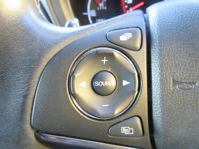 ヴェゼル ハイブリッドＲＳ・ホンダセンシング　ホンダセンシング　レーダークルーズコントロール　純正ナビ　Ｂｌｕｅｔｏｏｔｈ　フルセグ　バックカメラ　シートヒーター　ハーフレザーシート　フロントドライブレコーダー　ＬＥＤヘッドライト　オートライト（9枚目）