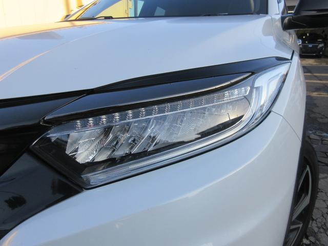 ヴェゼル ハイブリッドＲＳ・ホンダセンシング　ホンダセンシング　レーダークルーズコントロール　純正ナビ　Ｂｌｕｅｔｏｏｔｈ　フルセグ　バックカメラ　シートヒーター　ハーフレザーシート　フロントドライブレコーダー　ＬＥＤヘッドライト　オートライト（14枚目）