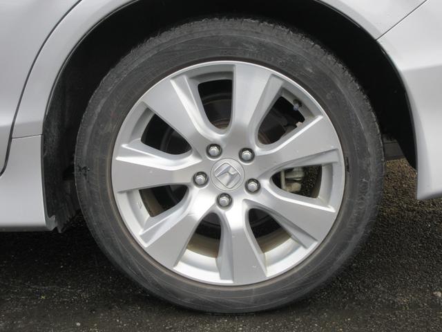 ジェイド ハイブリッドＸ　ホンダセンシング　レーダークルーズコントロール　バックカメラ　純正ナビ　Ｂｌｕｅｔｏｏｔｈ　フルセグＴＶ　クリアランスソナー　ハーフレザーシート　ＬＥＤヘッドライト　オートライト　前後ドラレコ　ＥＴＣ（28枚目）