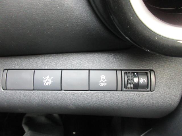 キックス Ｘ　エマージェンシーブレーキ　クリアランスソナー　アラウンドビューモニター　プロパイロット　純正ナビ　Ｂｌｕｅｔｏｏｔｈ　フルセグＴＶ　ハーフレザーシート　ヘッドライトレベライザー　フロントドラレコ（9枚目）