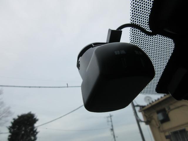 キックス Ｘ　エマージェンシーブレーキ　クリアランスソナー　アラウンドビューモニター　プロパイロット　純正ナビ　Ｂｌｕｅｔｏｏｔｈ　フルセグＴＶ　ハーフレザーシート　ヘッドライトレベライザー　フロントドラレコ（10枚目）