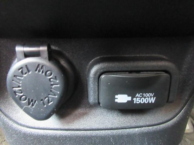 シエンタ ハイブリッドＺ　５人乗り　ワンオーナー　トヨタセーフティーセンス　レーダークルーズコントロール　両側パワースライドドア　バックカメラ　クリアランスソナー　ＡＣ１００Ｖ　純正ナビ　ブラインドスポットモニター　ＥＴＣ（30枚目）