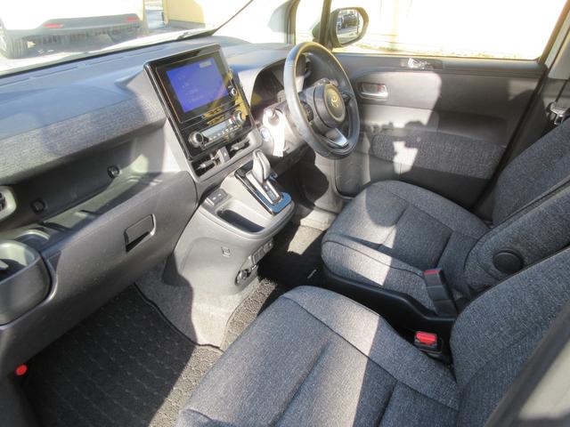 シエンタ ハイブリッドＺ　５人乗り　ワンオーナー　トヨタセーフティーセンス　レーダークルーズコントロール　両側パワースライドドア　バックカメラ　クリアランスソナー　ＡＣ１００Ｖ　純正ナビ　ブラインドスポットモニター　ＥＴＣ（40枚目）